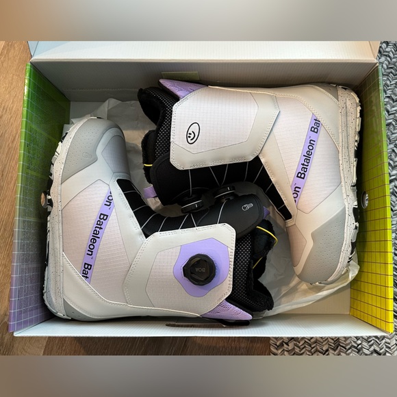 Women’s Bataleon Mosh BOA Snowboard Boots - Picture 2 of 10